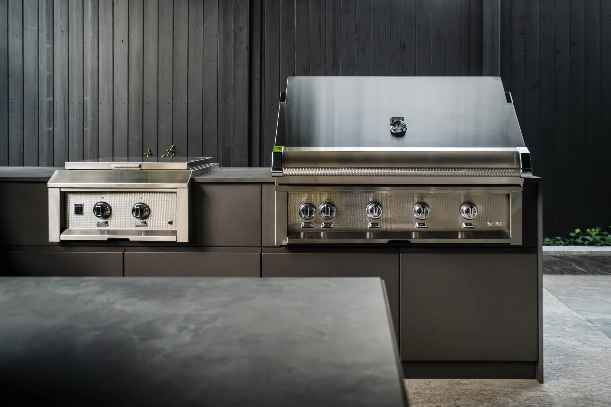 custom outdoor kitchens